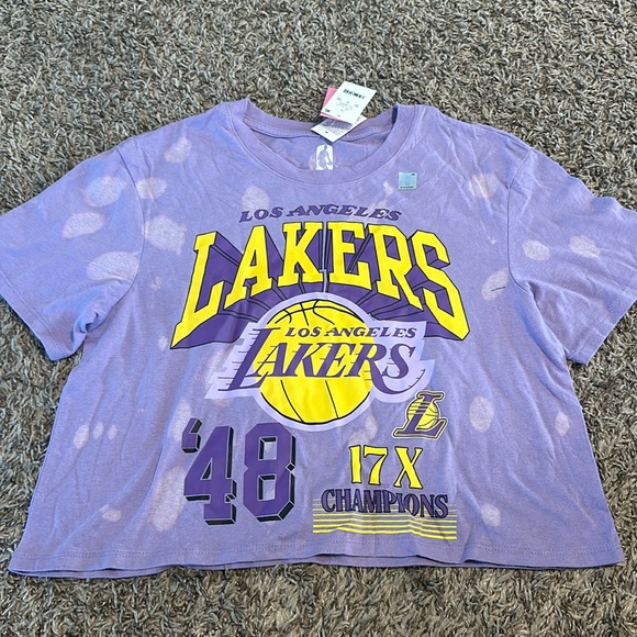 NBA Tops - NWT NBA Lakers tee A